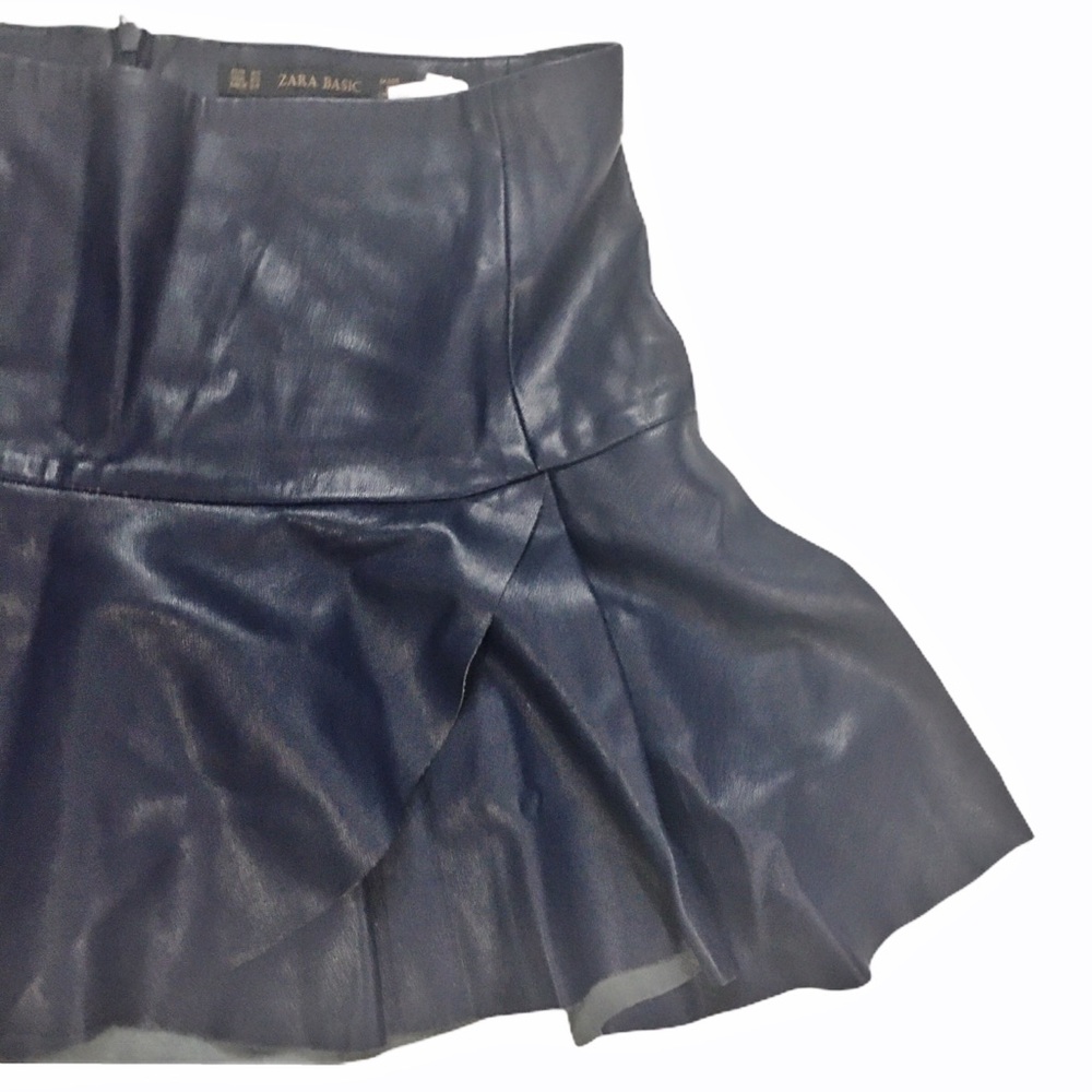 SOLD Zara faux leather skirt size 25 - Picture 3 of 5